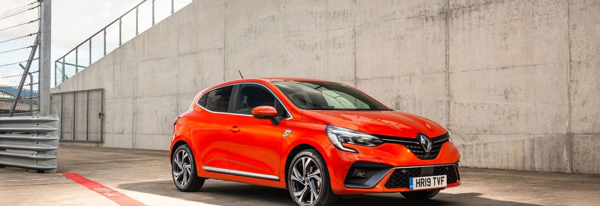 New Renault Clio named Carbuyer’s car of the year 2020